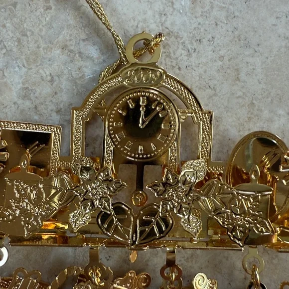 Danbury Mint Gold Christmas Ornaments Set - Picture 2 of 7